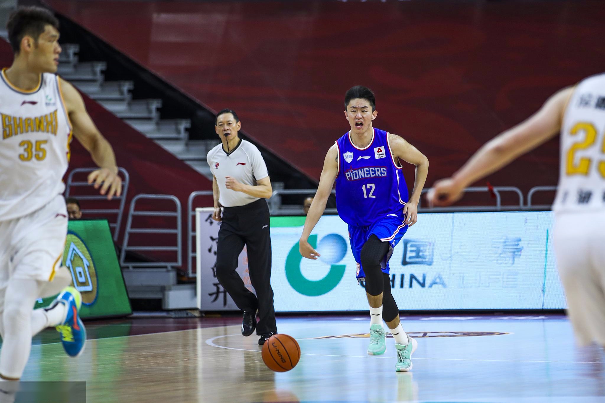 阿贾克斯发布备战花絮，窗口期防线松动，CBA季后赛任务艰巨，赛季目标并未改变的简单介绍-有礼投注