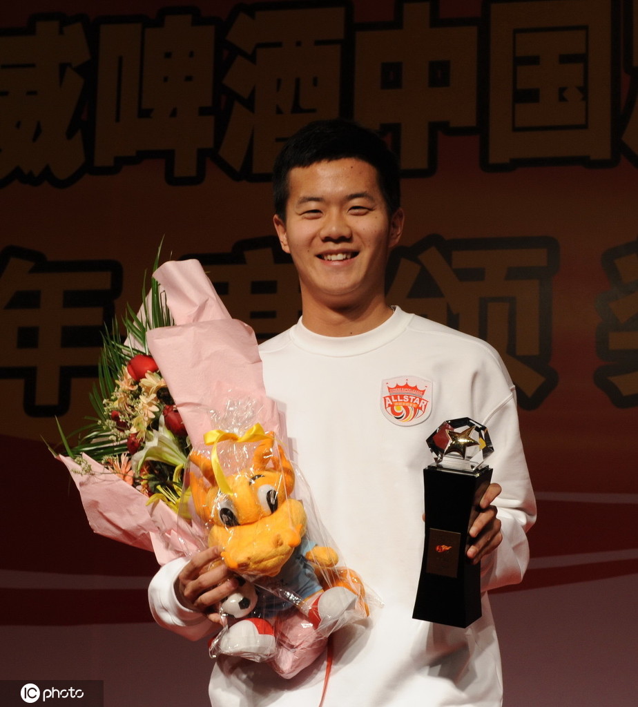 克里夫兰骑士训练开放日,今晚队长鼓劲引欢呼,中超在即,训练强度明显提升(詹姆斯重回克利夫兰骑士)-百家乐